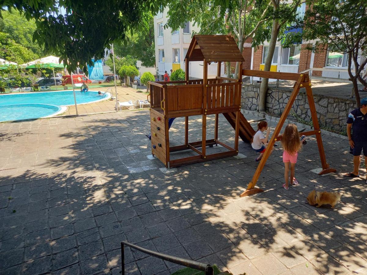 Central Hotel Sozopol Exterior photo