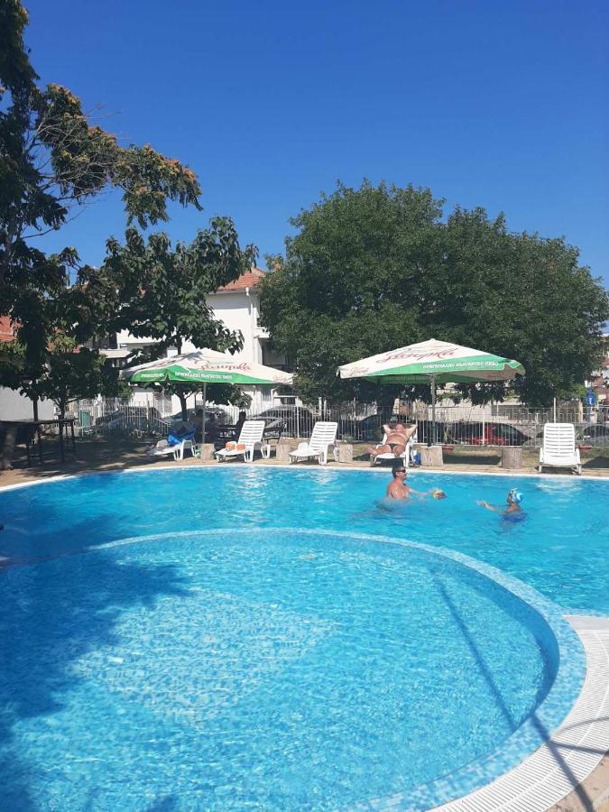 Central Hotel Sozopol Exterior photo